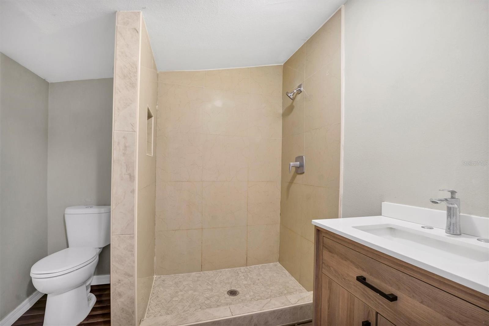 Image 12 of 28 For 156 Piney Avenue