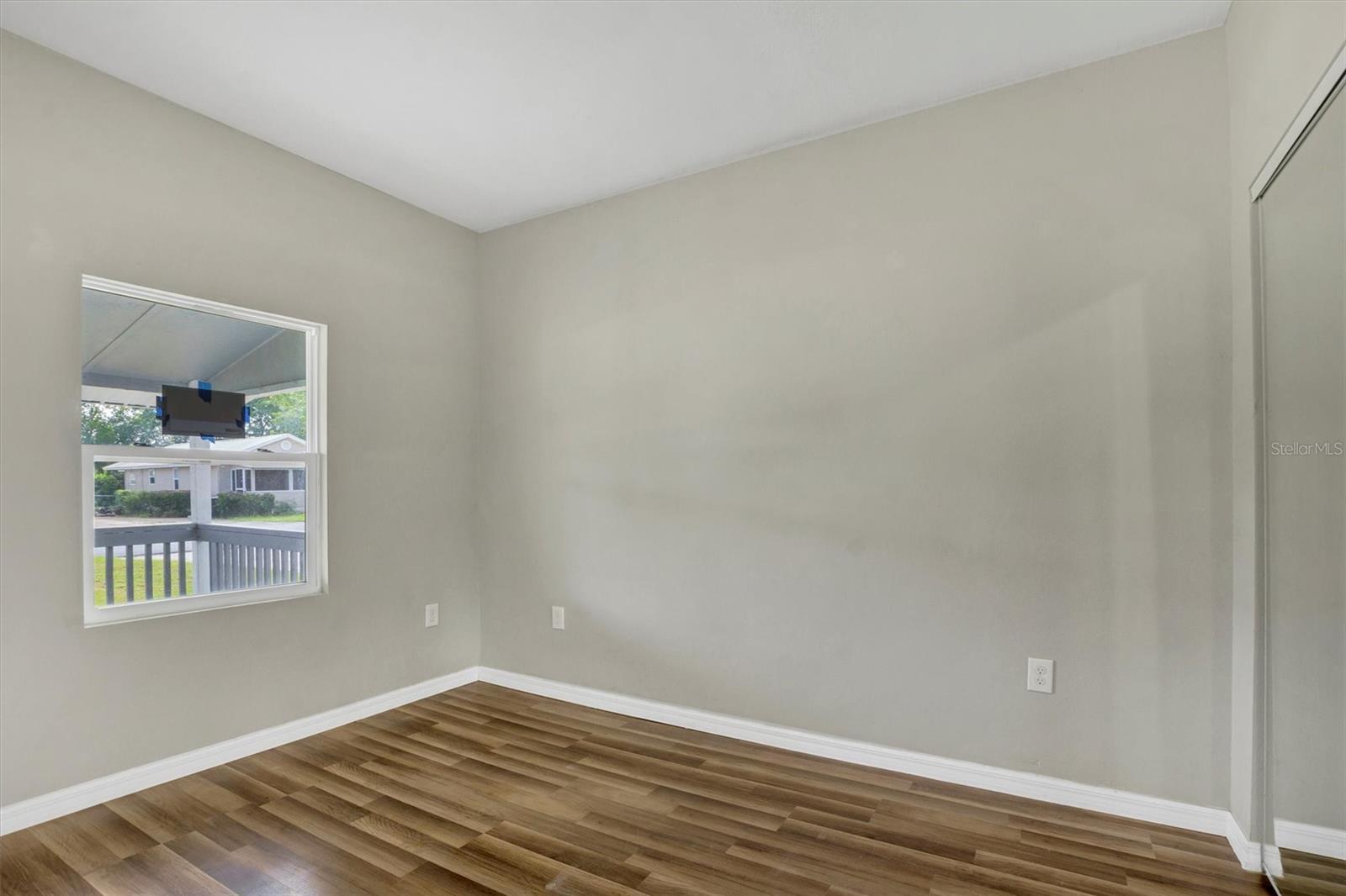 Image 15 of 28 For 156 Piney Avenue
