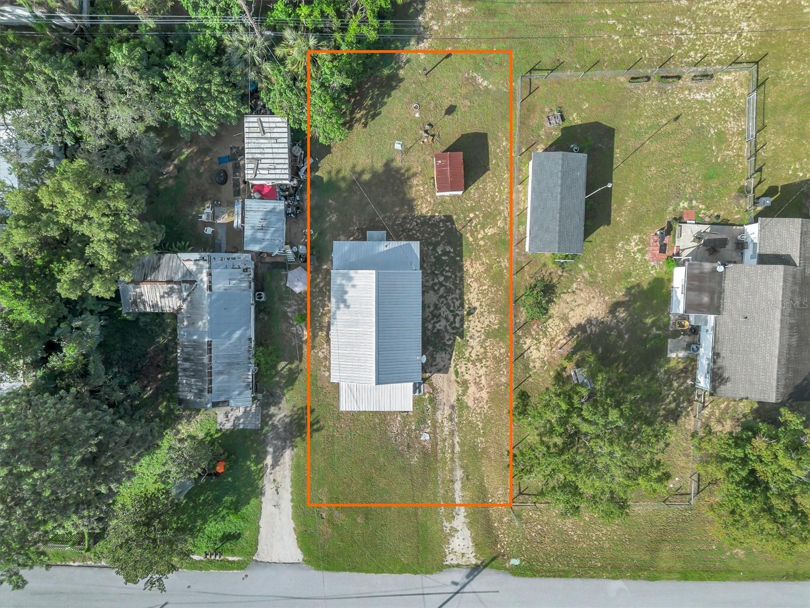 Image 24 of 28 For 156 Piney Avenue