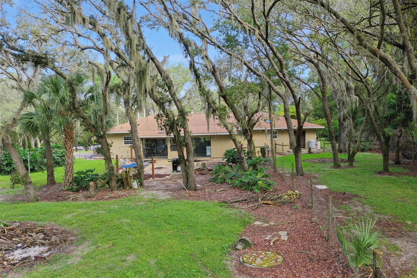Image 7 of 40 For 17234 Cork Street