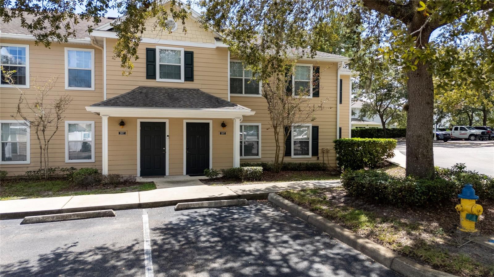 Image 32 of 35 For 930 Moonlight Cove Road 11-107