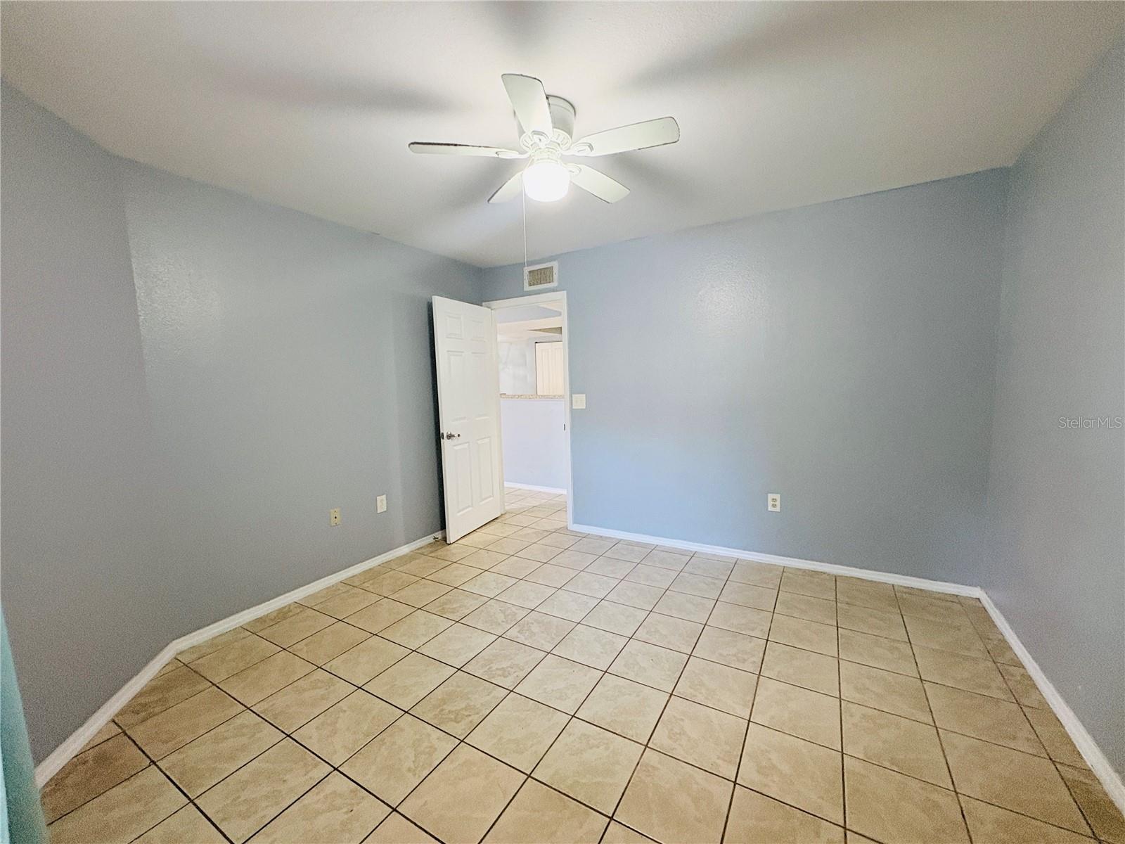 Image 11 of 27 For 3008 Parkway Boulevard 104