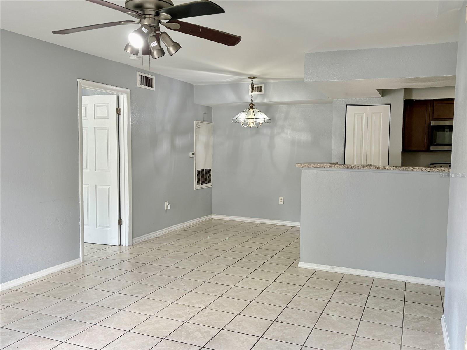Image 4 of 27 For 3008 Parkway Boulevard 104