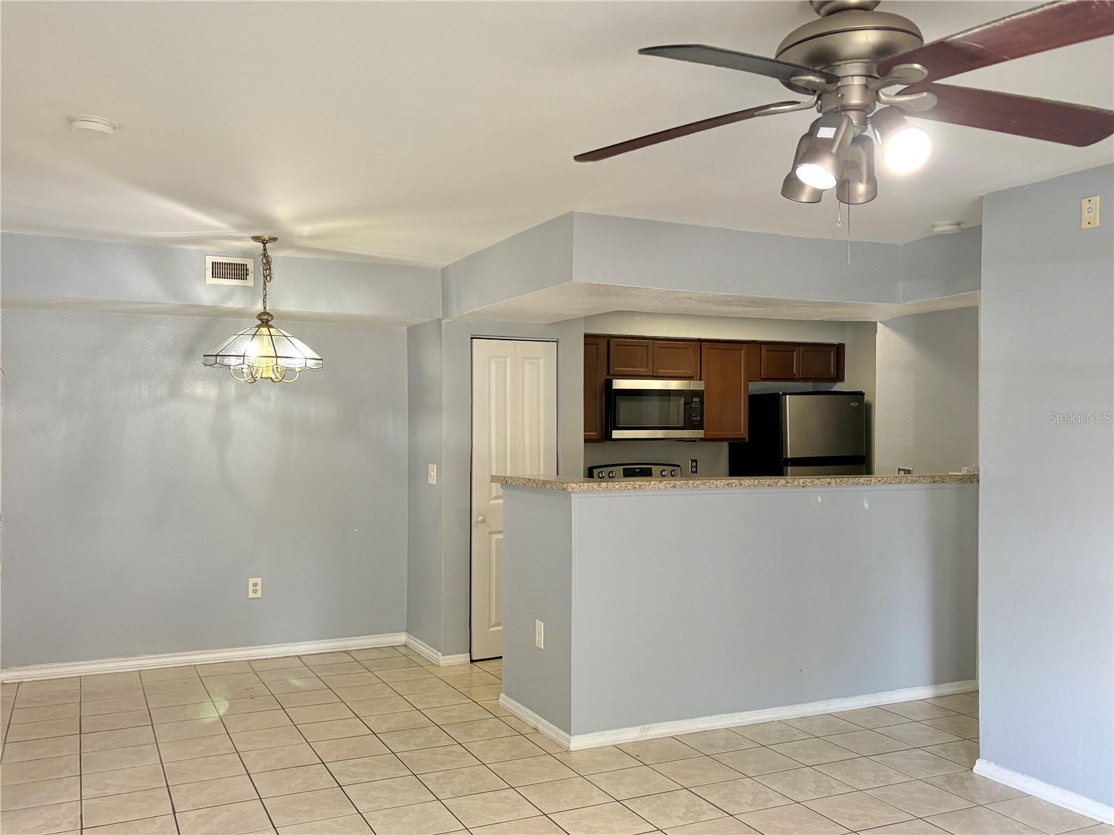 Image 5 of 27 For 3008 Parkway Boulevard 104