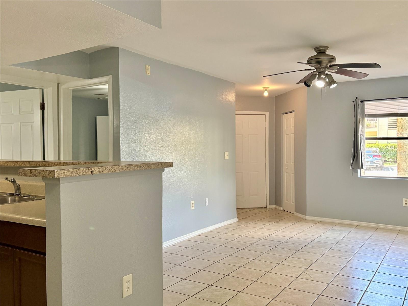 Image 6 of 27 For 3008 Parkway Boulevard 104