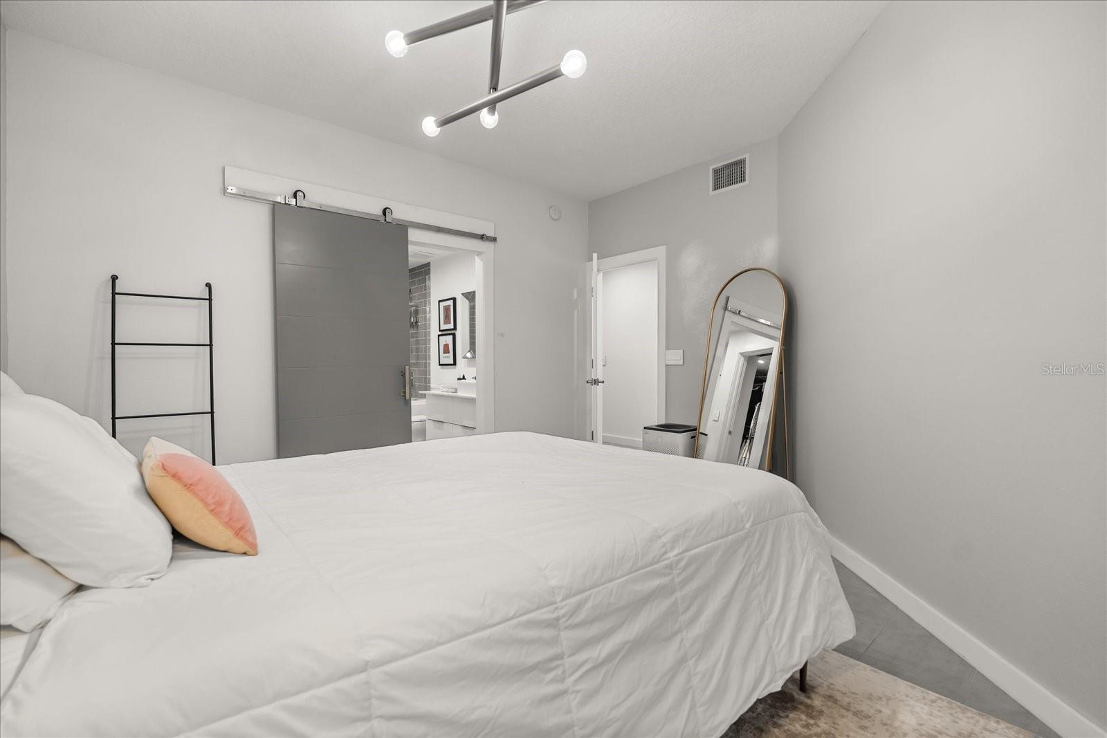 Image 14 of 31 For 17301 Promenade Drive 17301