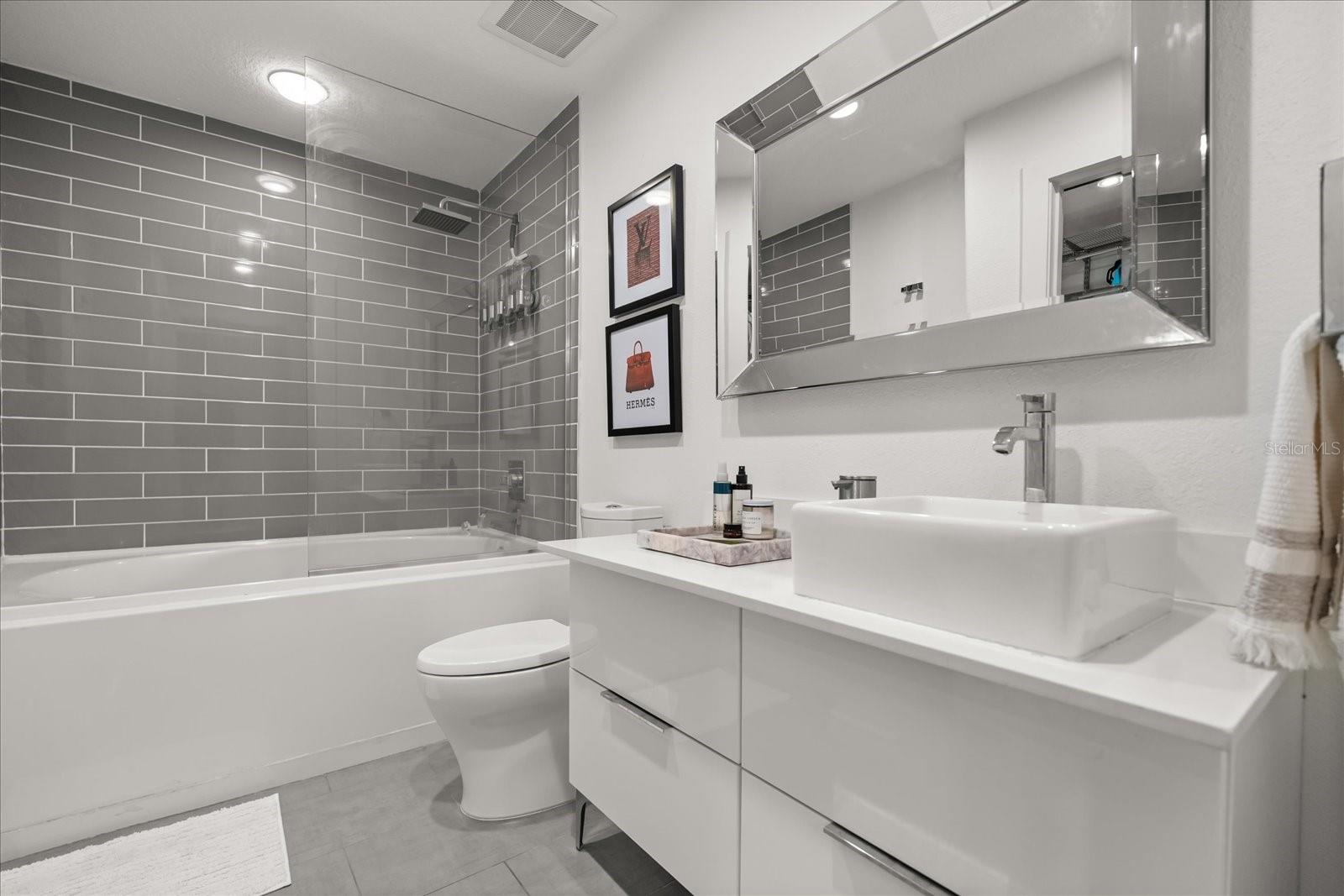 Image 15 of 31 For 17301 Promenade Drive 17301