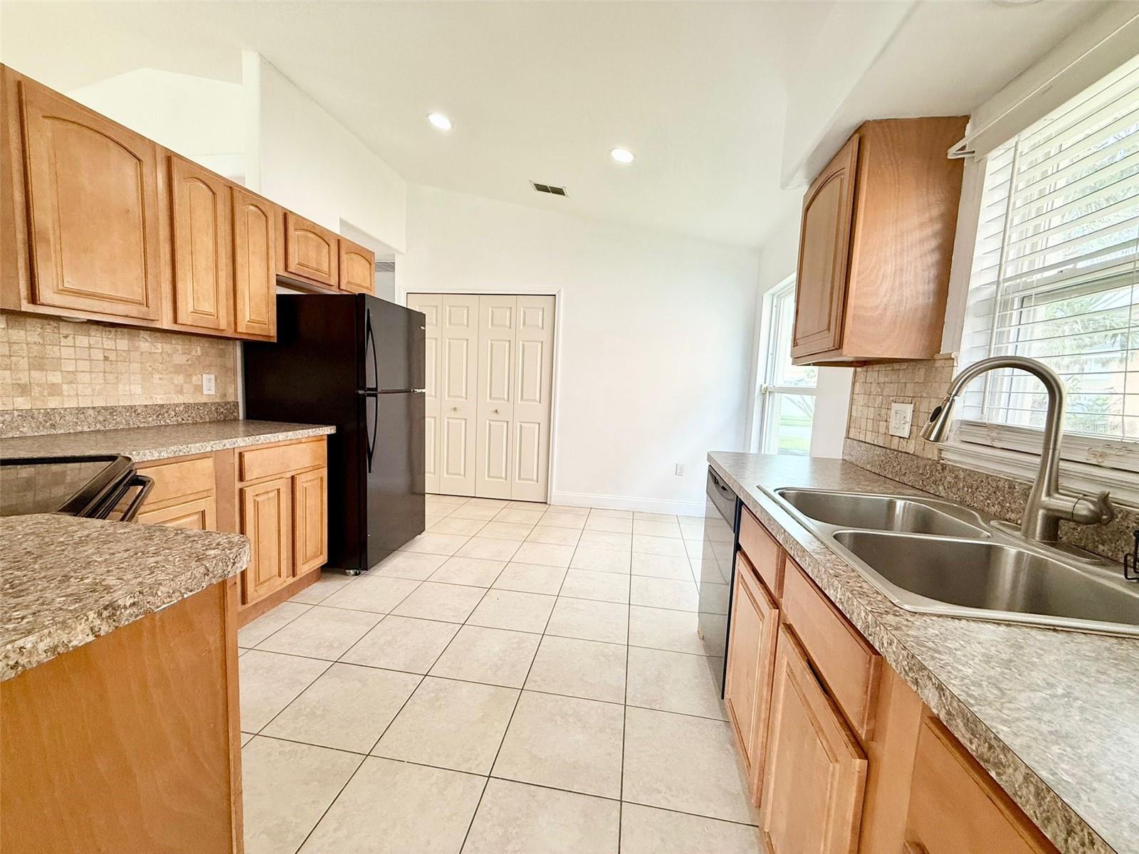 Image 3 of 16 For 1248 Ivy Meadow Drive