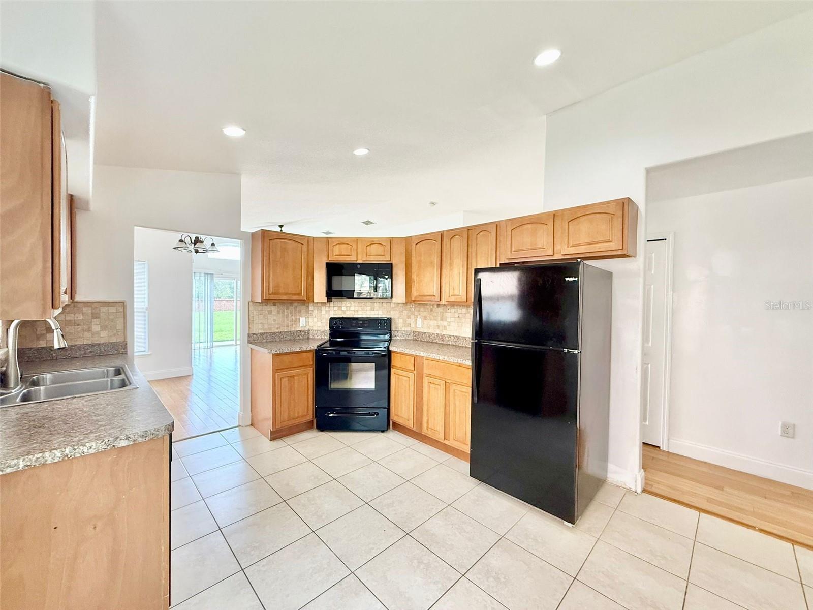 Image 4 of 16 For 1248 Ivy Meadow Drive