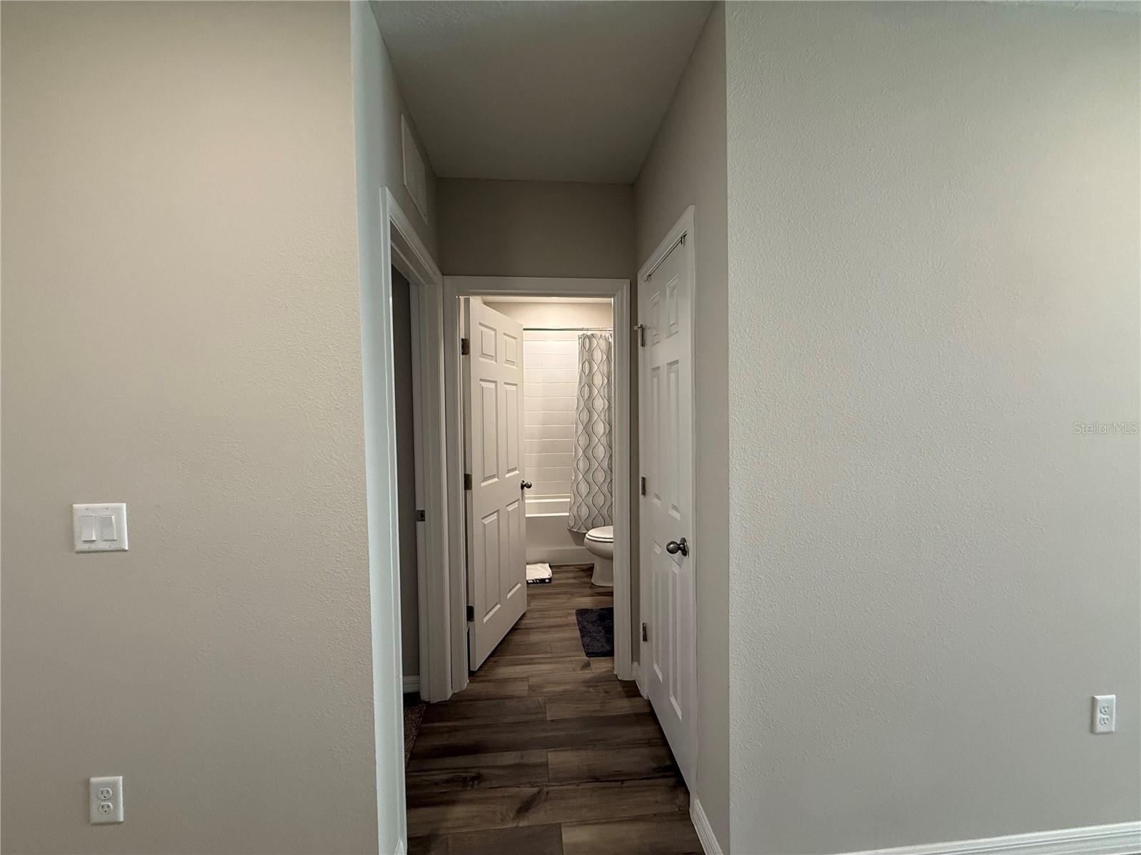 Image 10 of 41 For 3464 Dahlia Drive