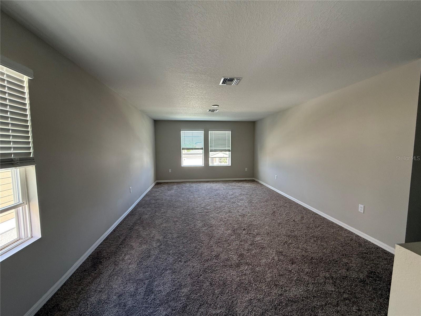 Image 19 of 41 For 3464 Dahlia Drive