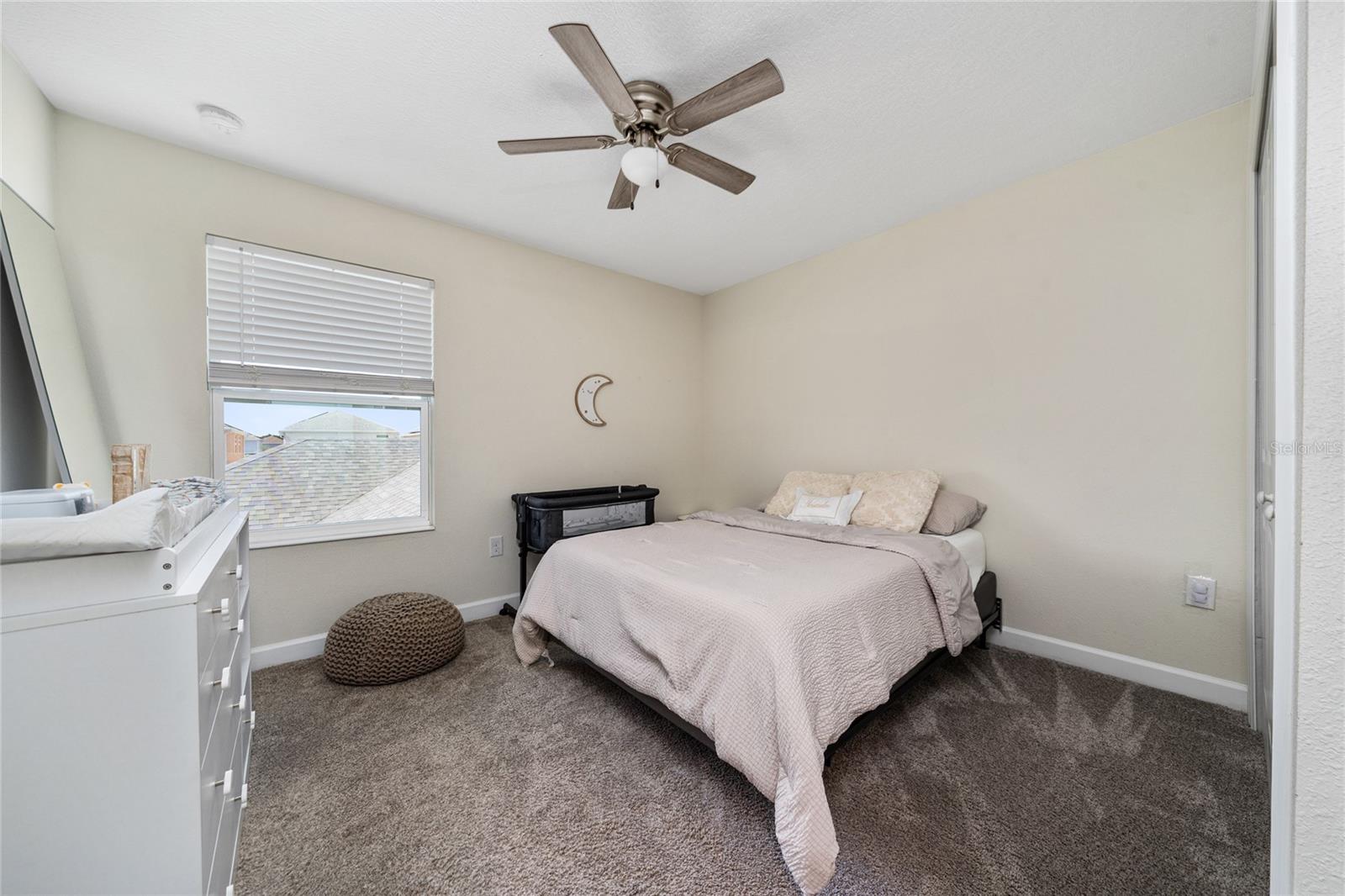 Image 20 of 31 For 12124 Sonnet Avenue