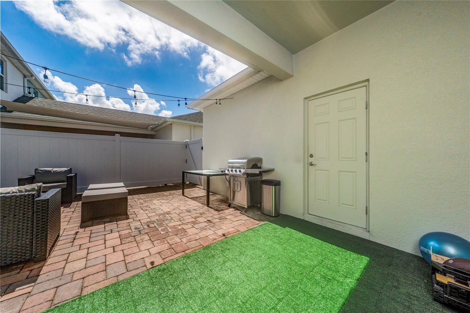 Image 25 of 31 For 12124 Sonnet Avenue