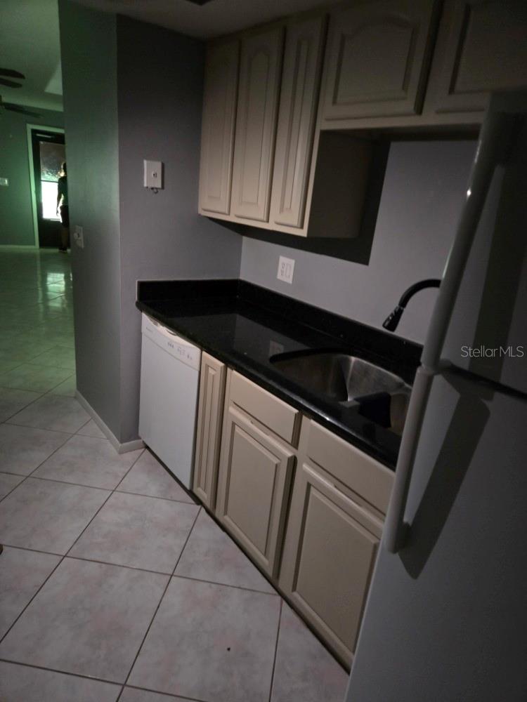 Image 4 of 14 For 8 Marbrisa Way