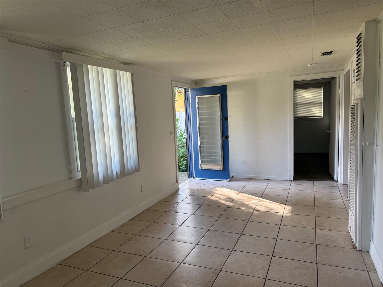Image 2 of 6 For 810 Thacker Avenue