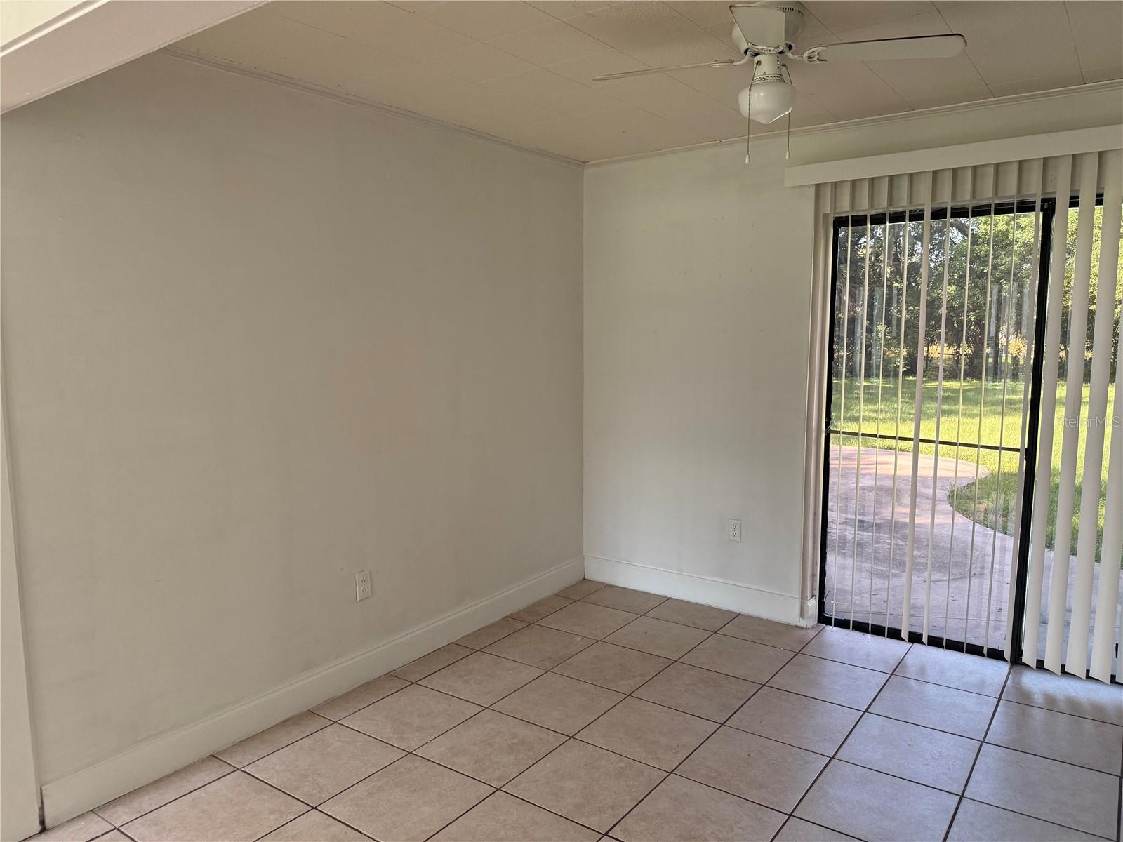 Image 4 of 6 For 810 Thacker Avenue