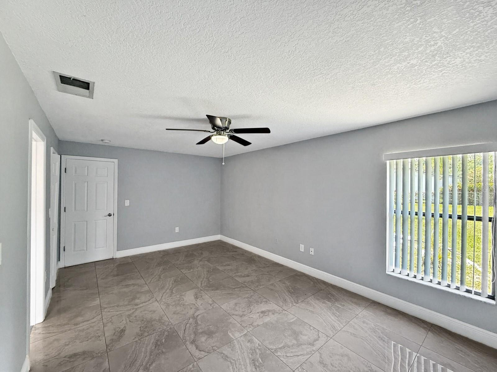 Image 11 of 37 For 3239 Cottonwood Court