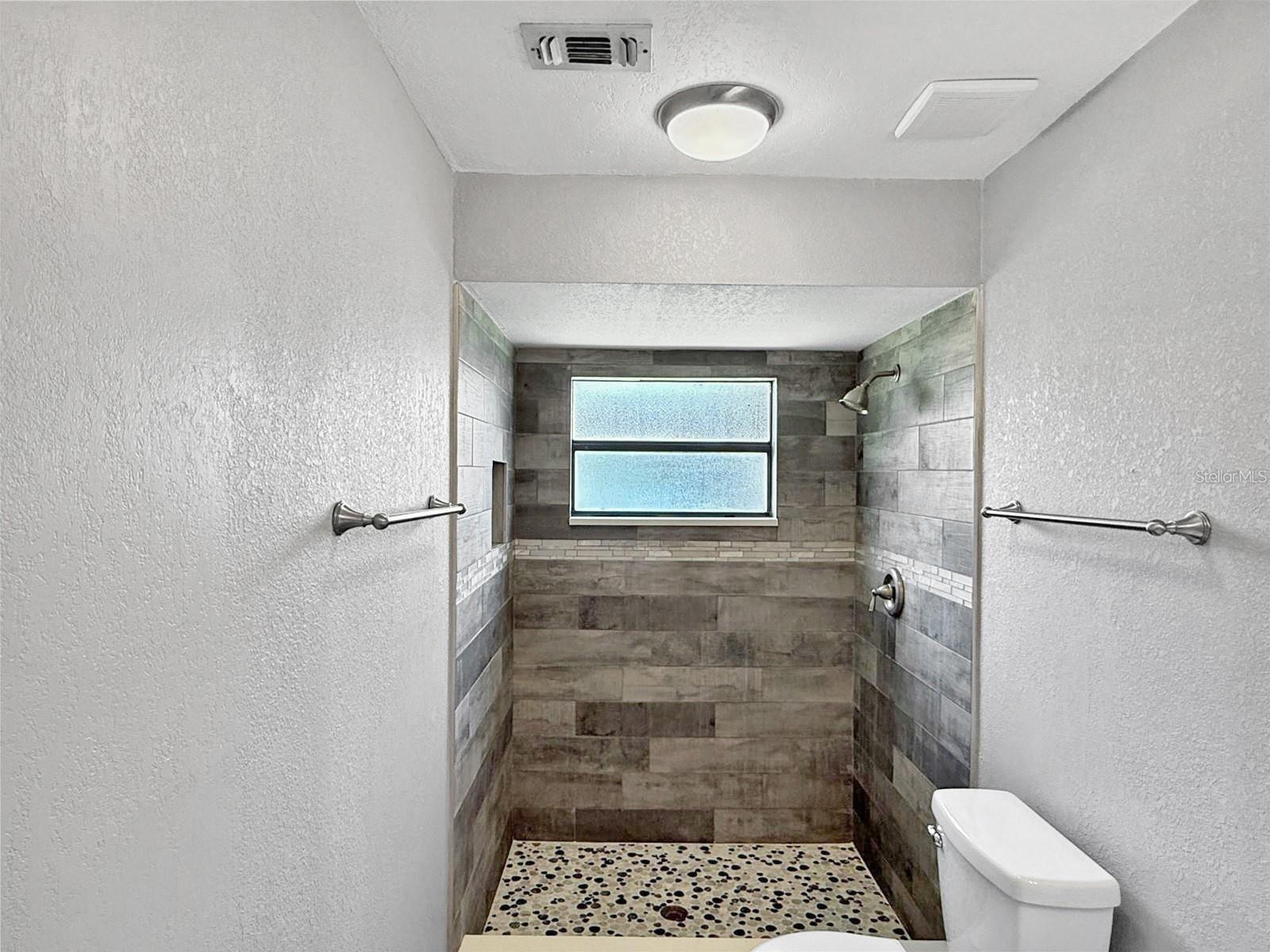 Image 13 of 37 For 3239 Cottonwood Court