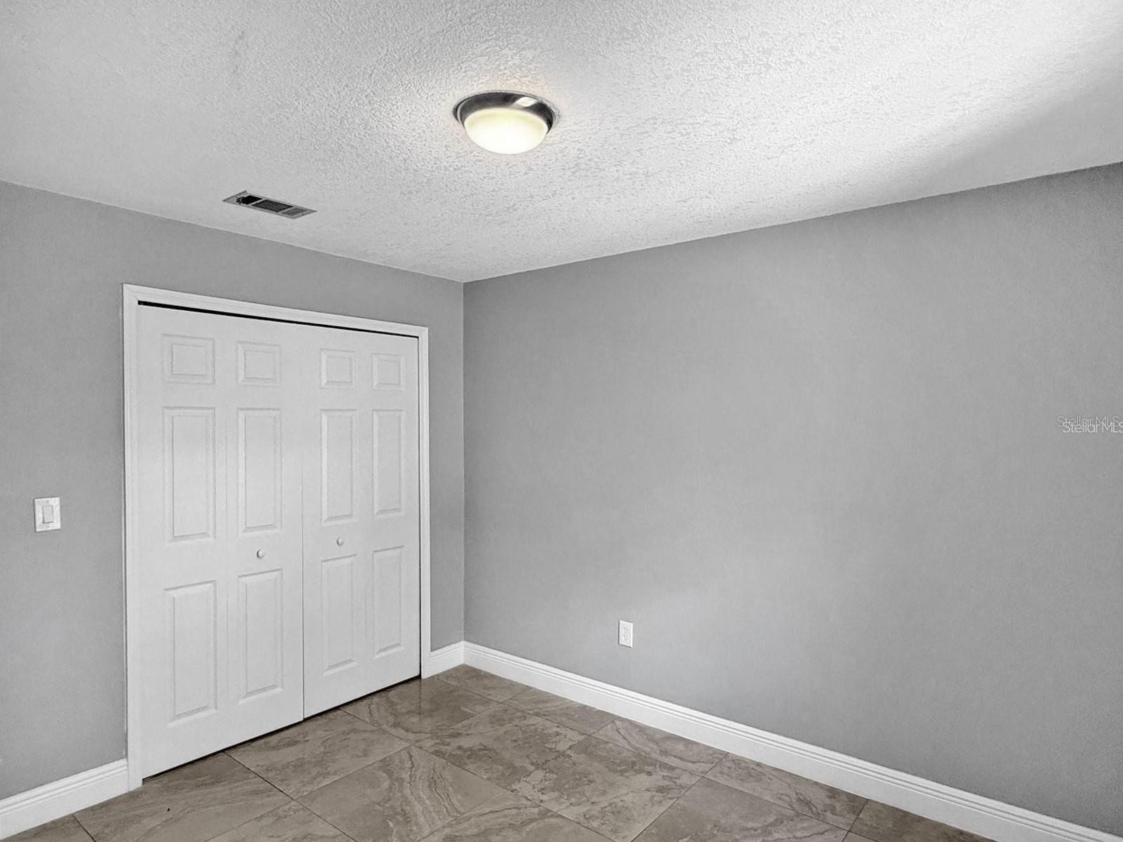 Image 19 of 37 For 3239 Cottonwood Court