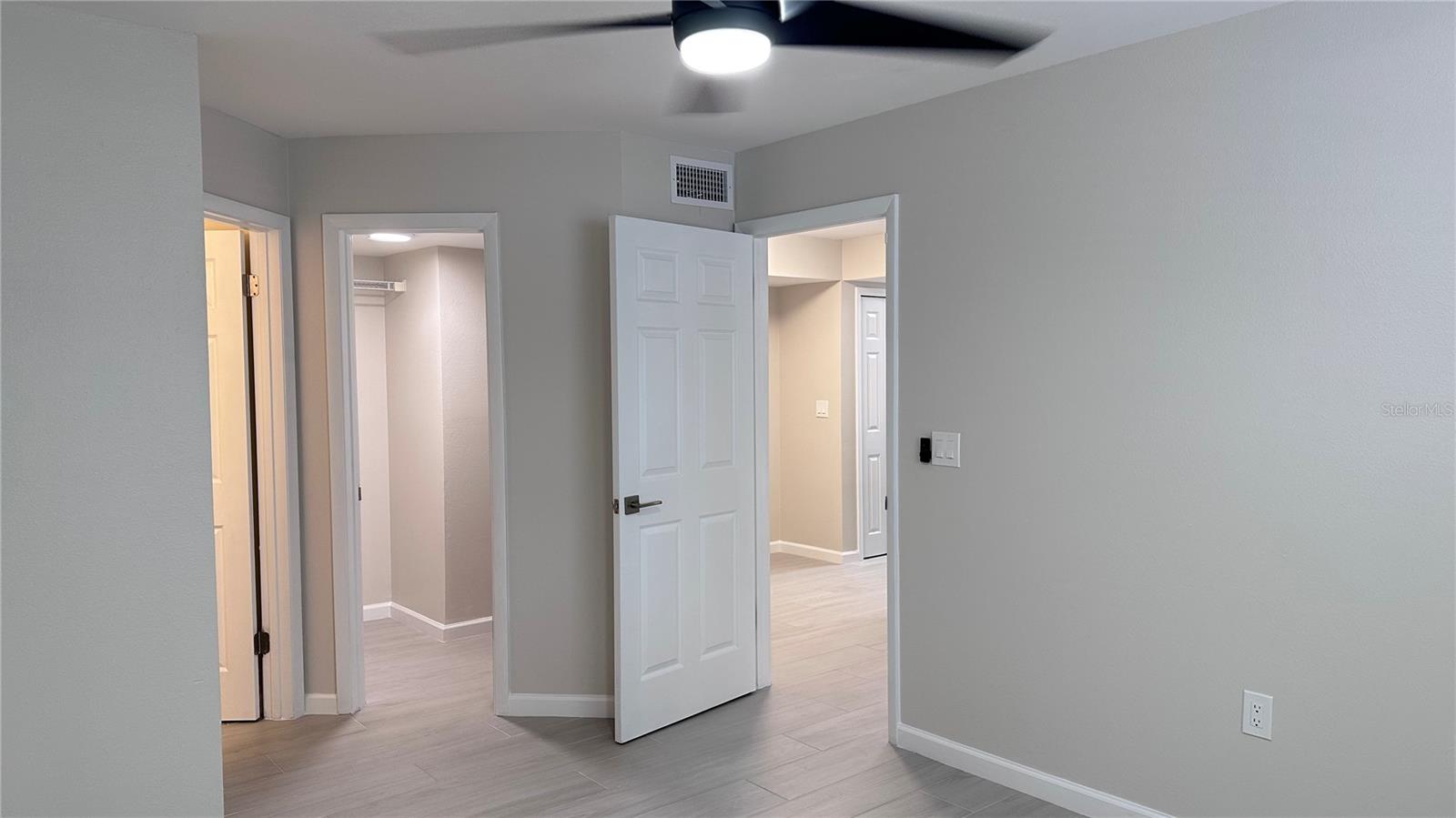 Image 13 of 18 For 3016 Parkway Boulevard 101