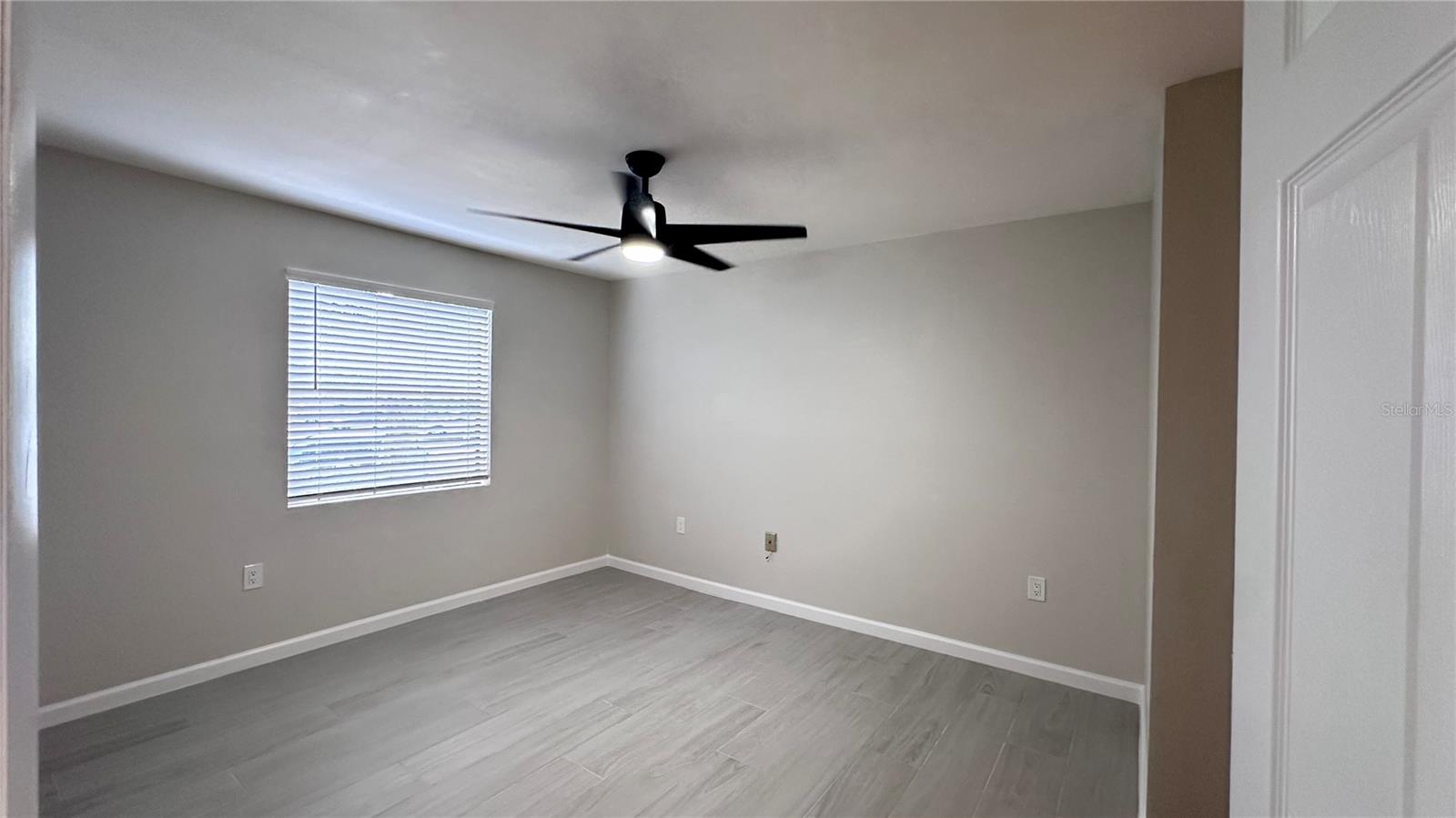 Image 17 of 18 For 3016 Parkway Boulevard 101