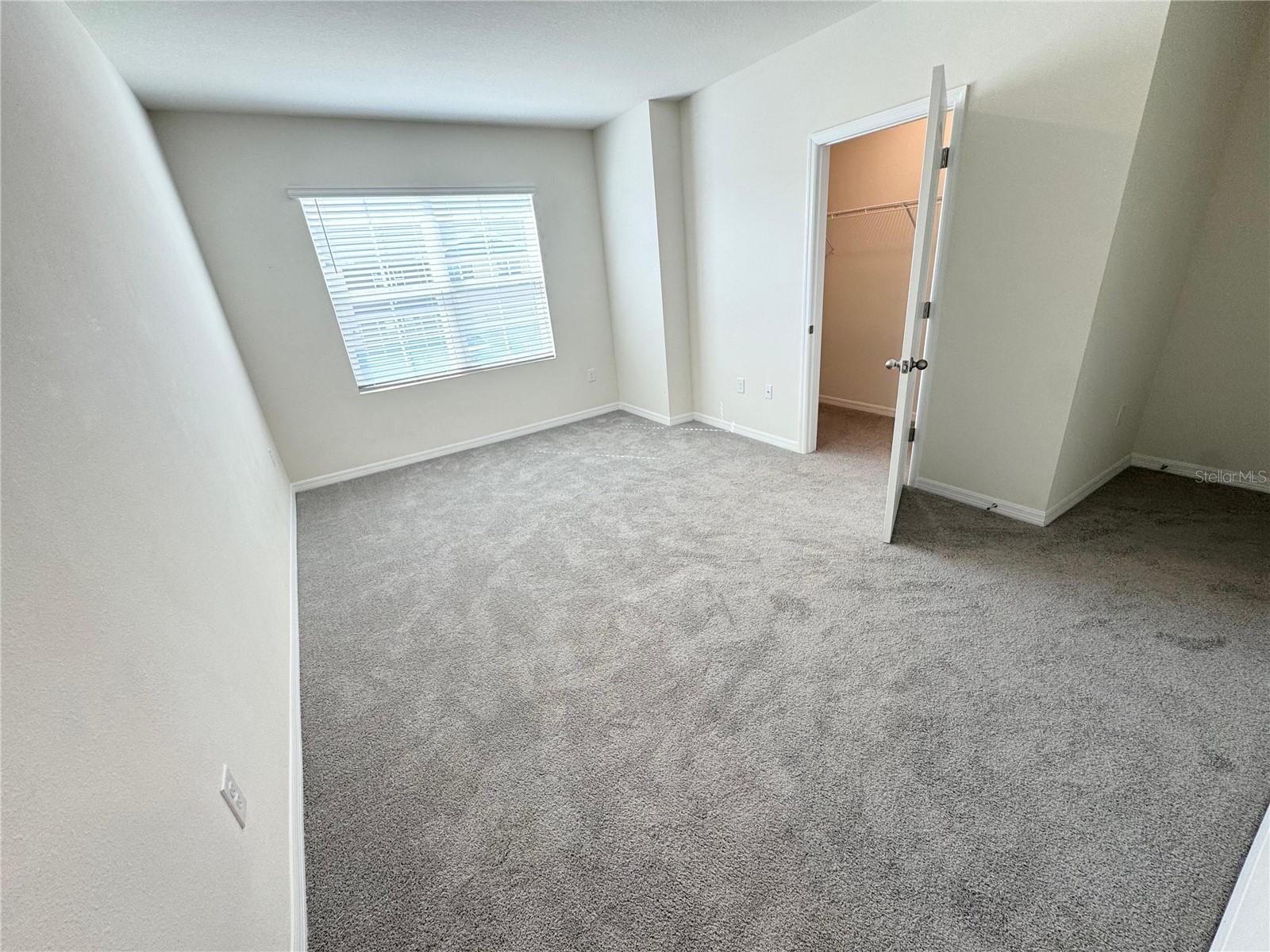 Image 11 of 28 For 2353 Penguin Boulevard