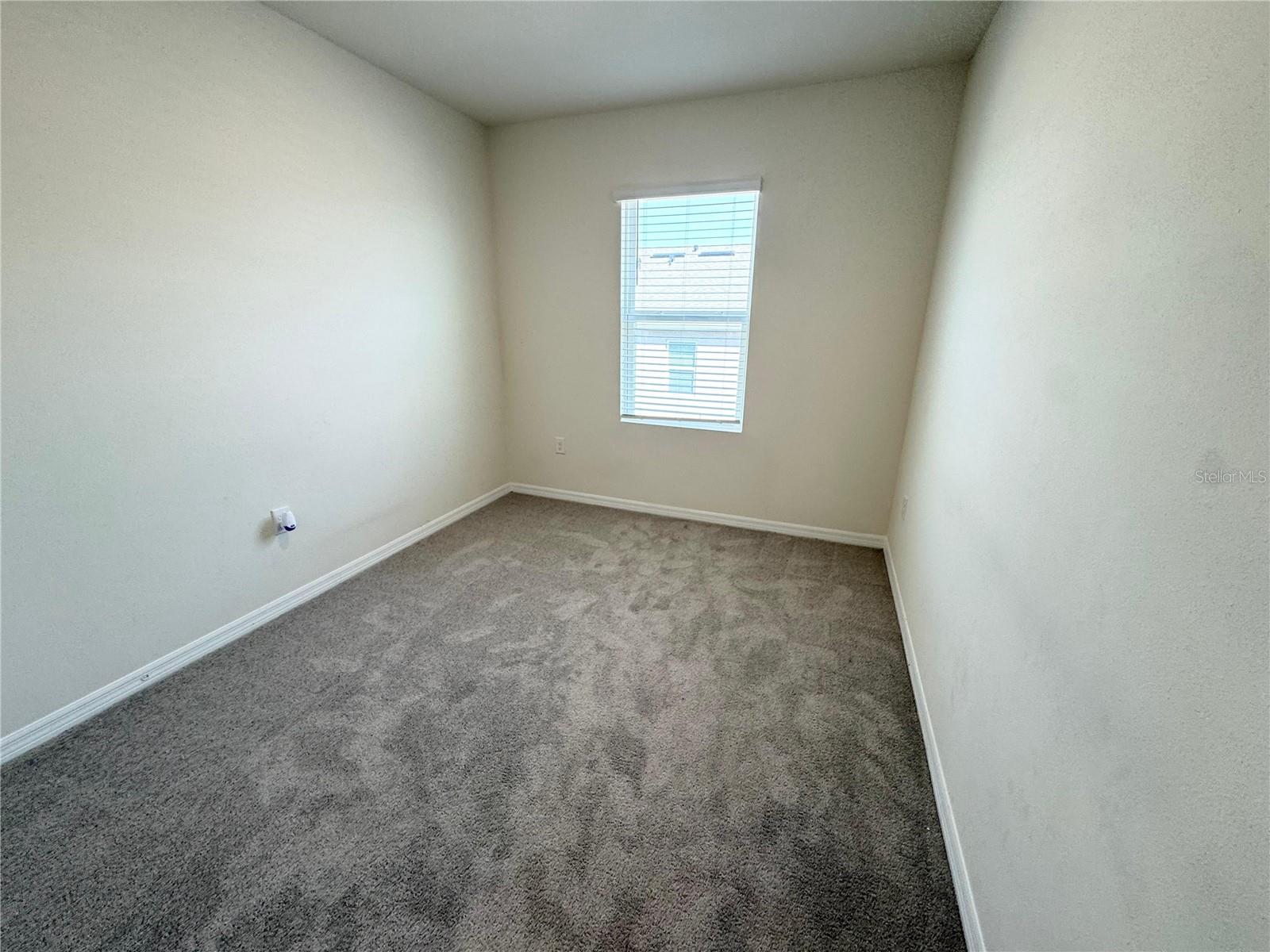 Image 17 of 28 For 2353 Penguin Boulevard