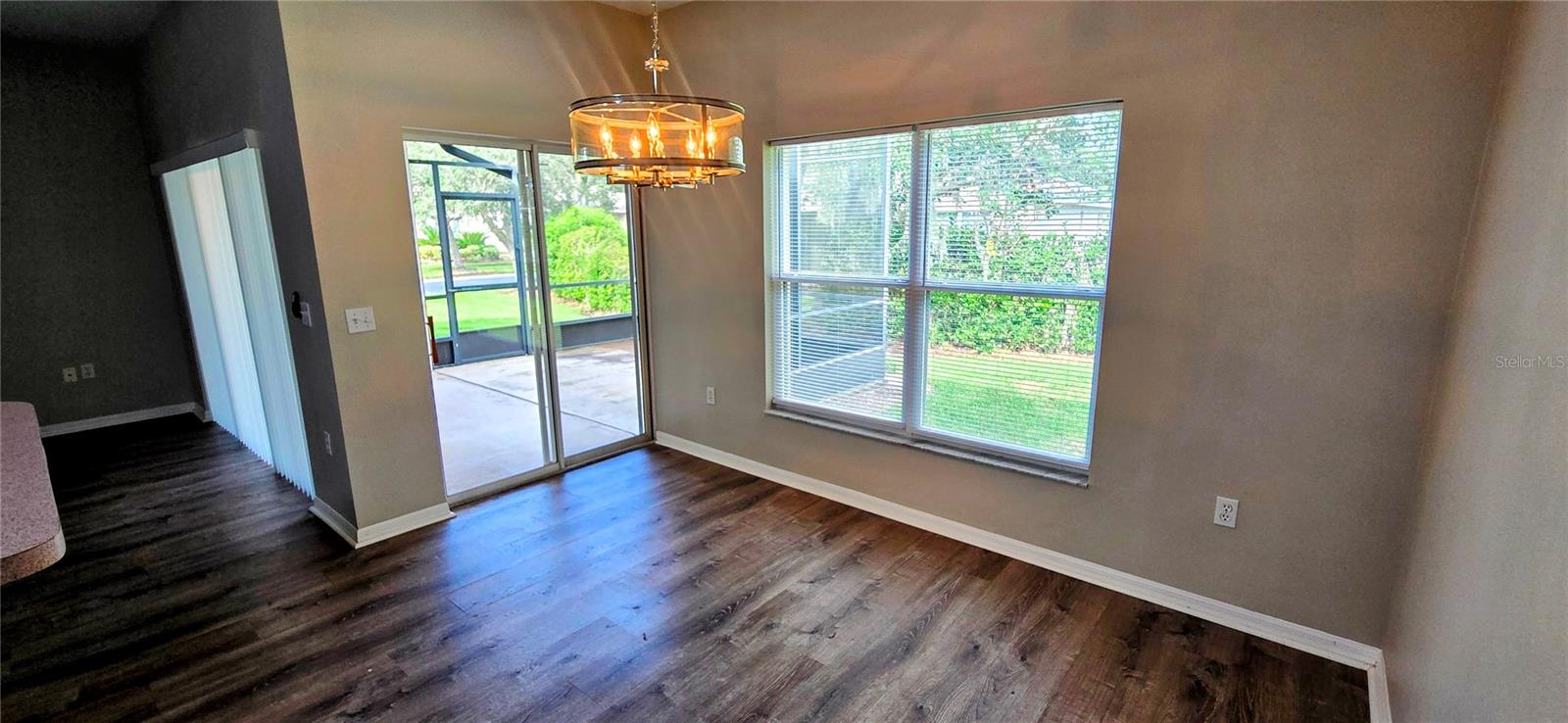 Image 22 of 66 For 461 Balboa Drive