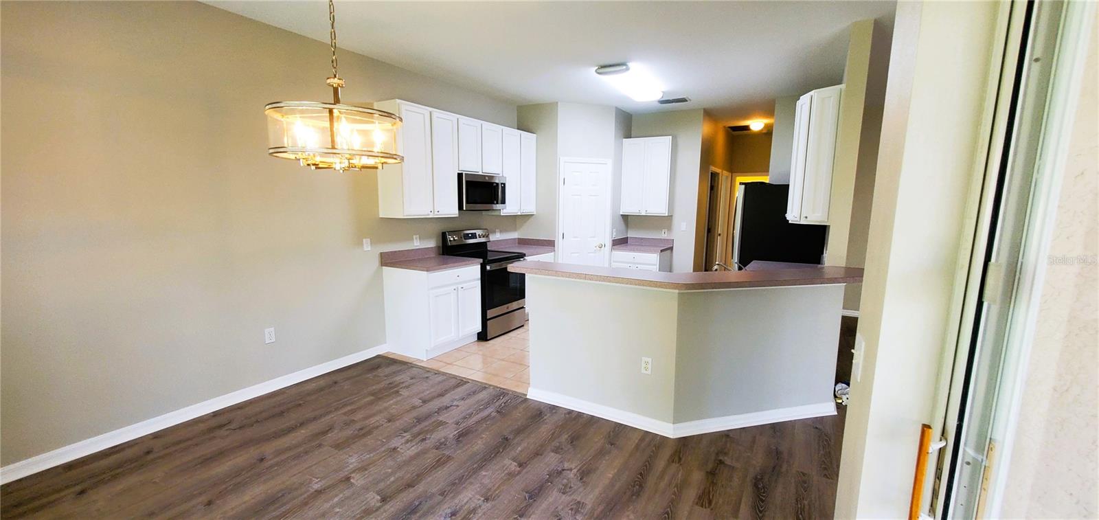 Image 23 of 66 For 461 Balboa Drive