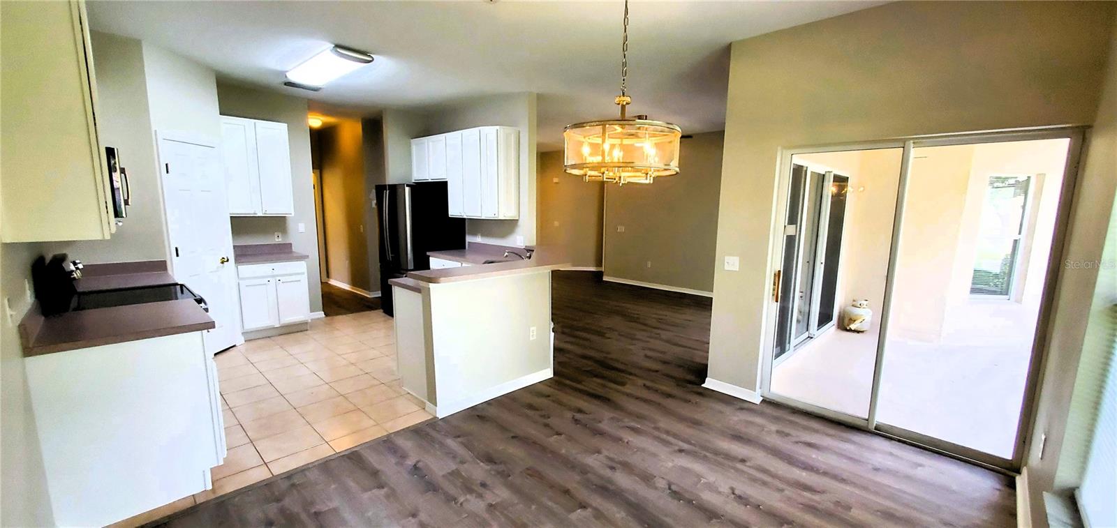 Image 25 of 66 For 461 Balboa Drive