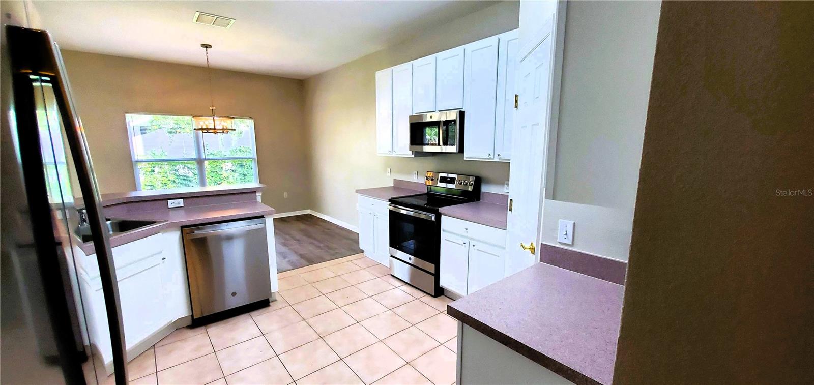 Image 28 of 66 For 461 Balboa Drive