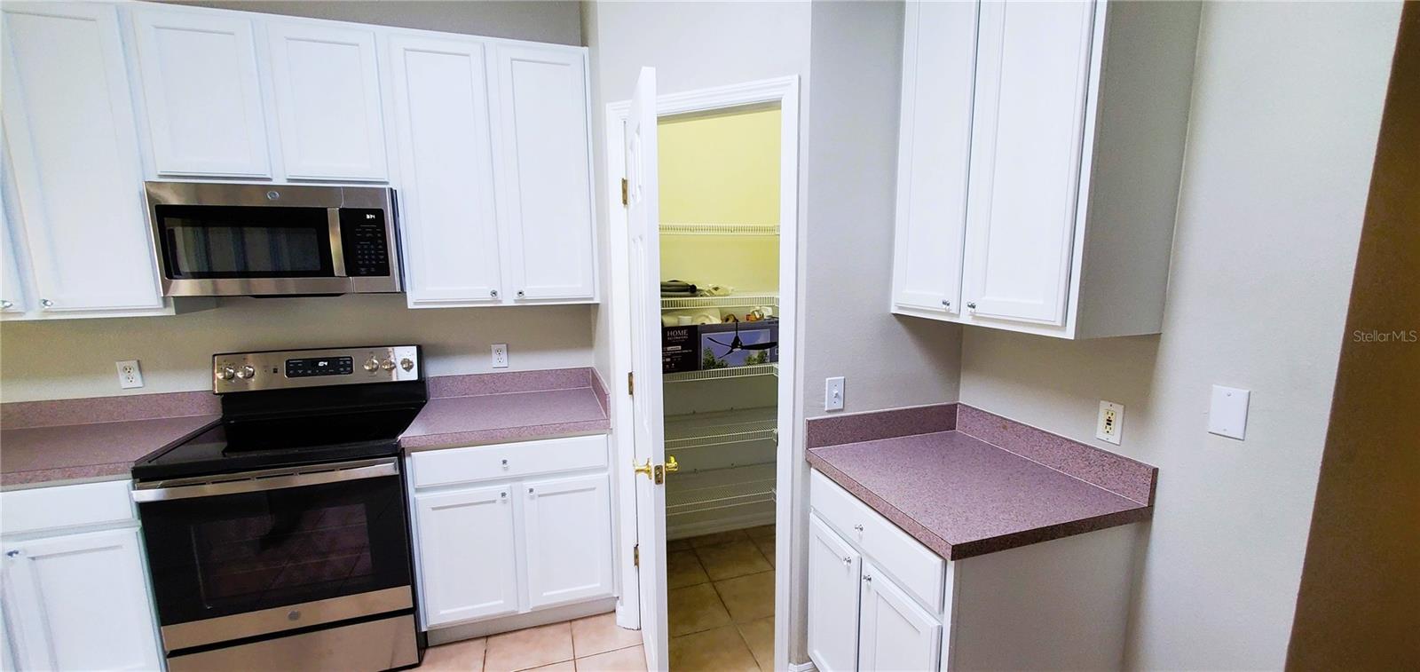 Image 31 of 66 For 461 Balboa Drive