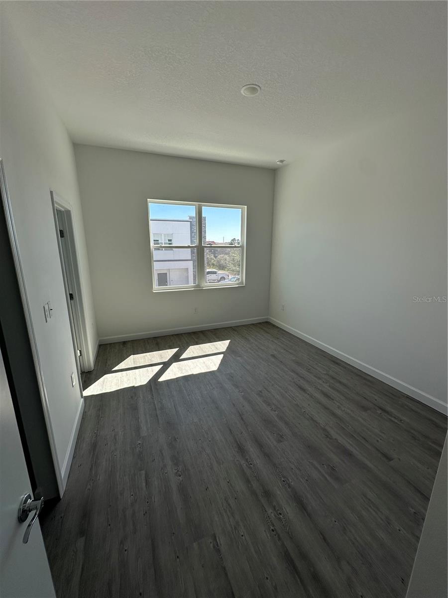 Image 18 of 35 For 612 Trikomo Drive