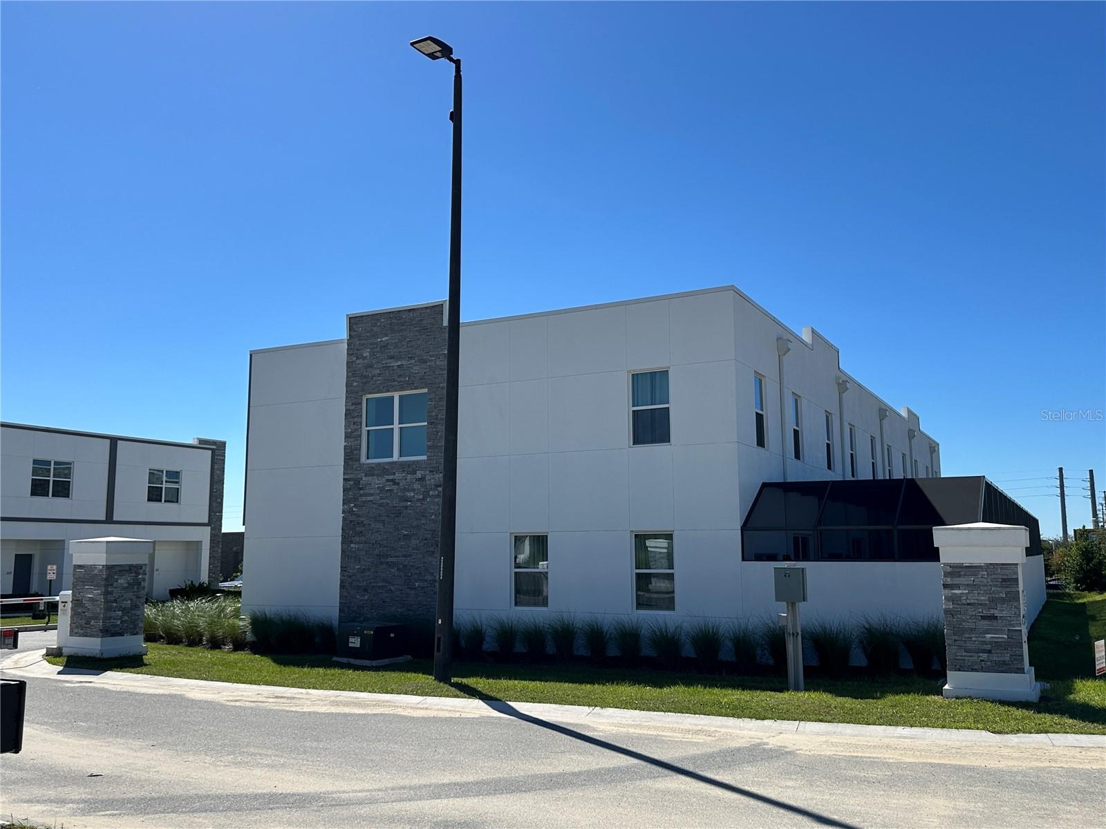 Image 8 of 35 For 612 Trikomo Drive