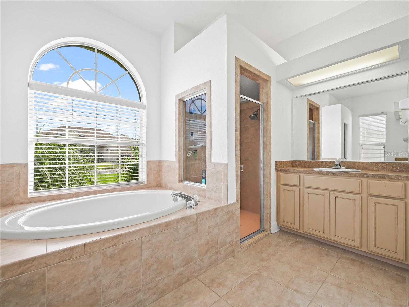 Image 16 of 56 For 319 Terranova Boulevard