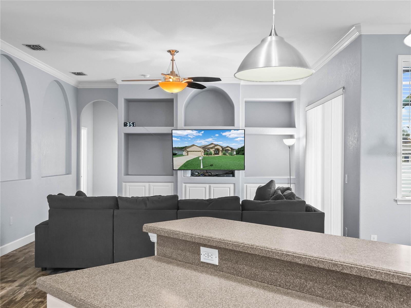Image 30 of 56 For 319 Terranova Boulevard