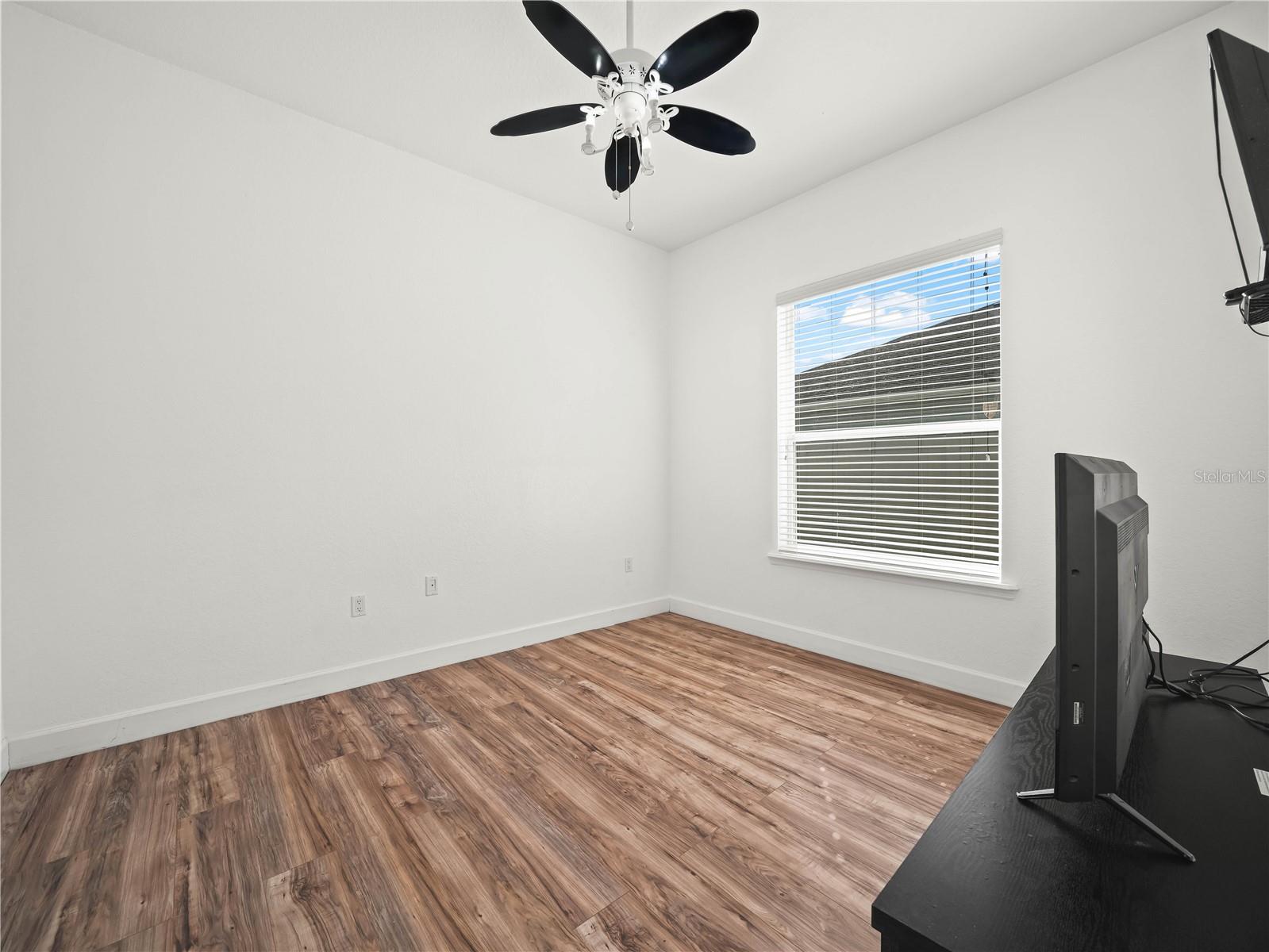 Image 36 of 56 For 319 Terranova Boulevard