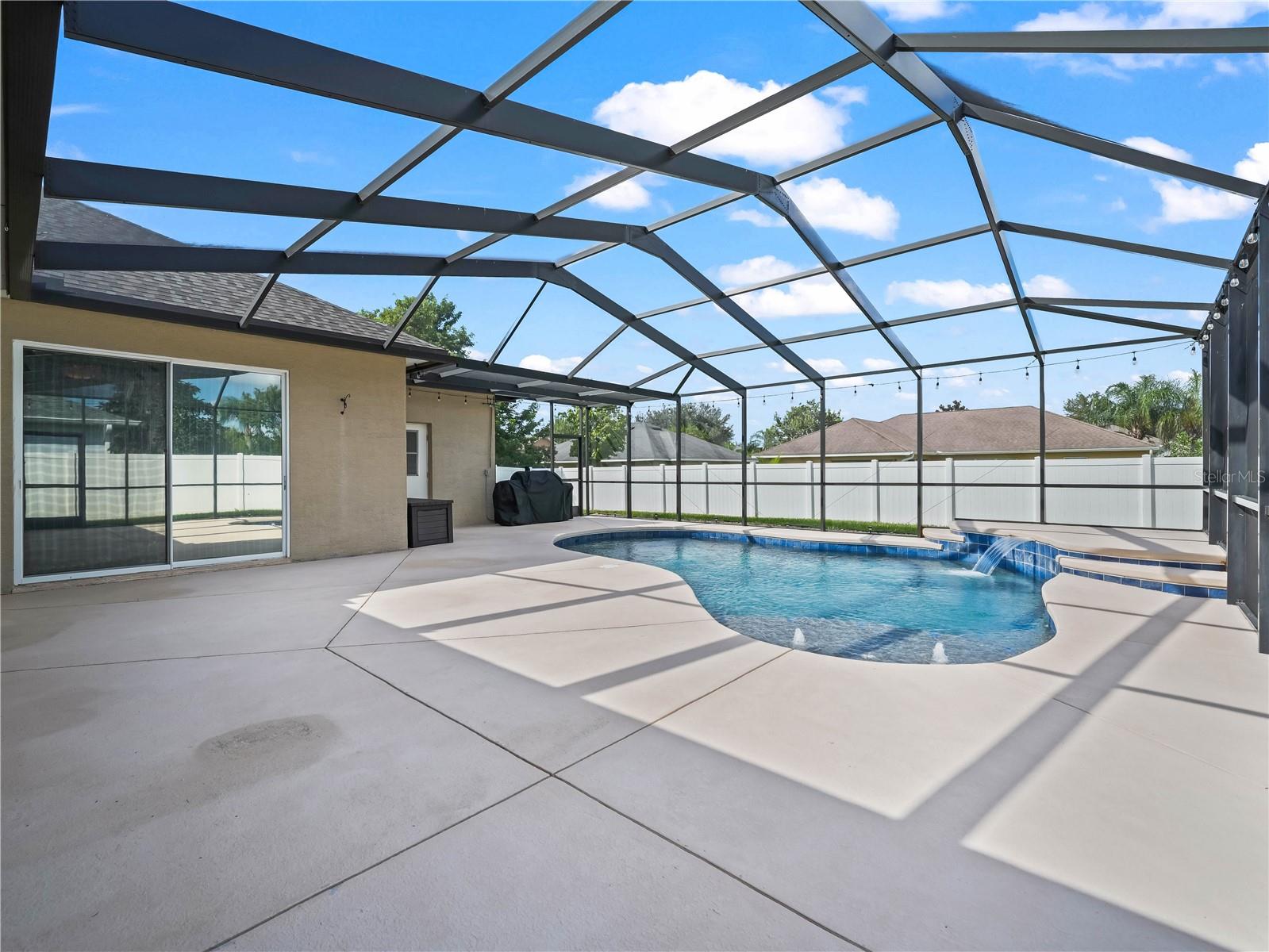Image 49 of 56 For 319 Terranova Boulevard