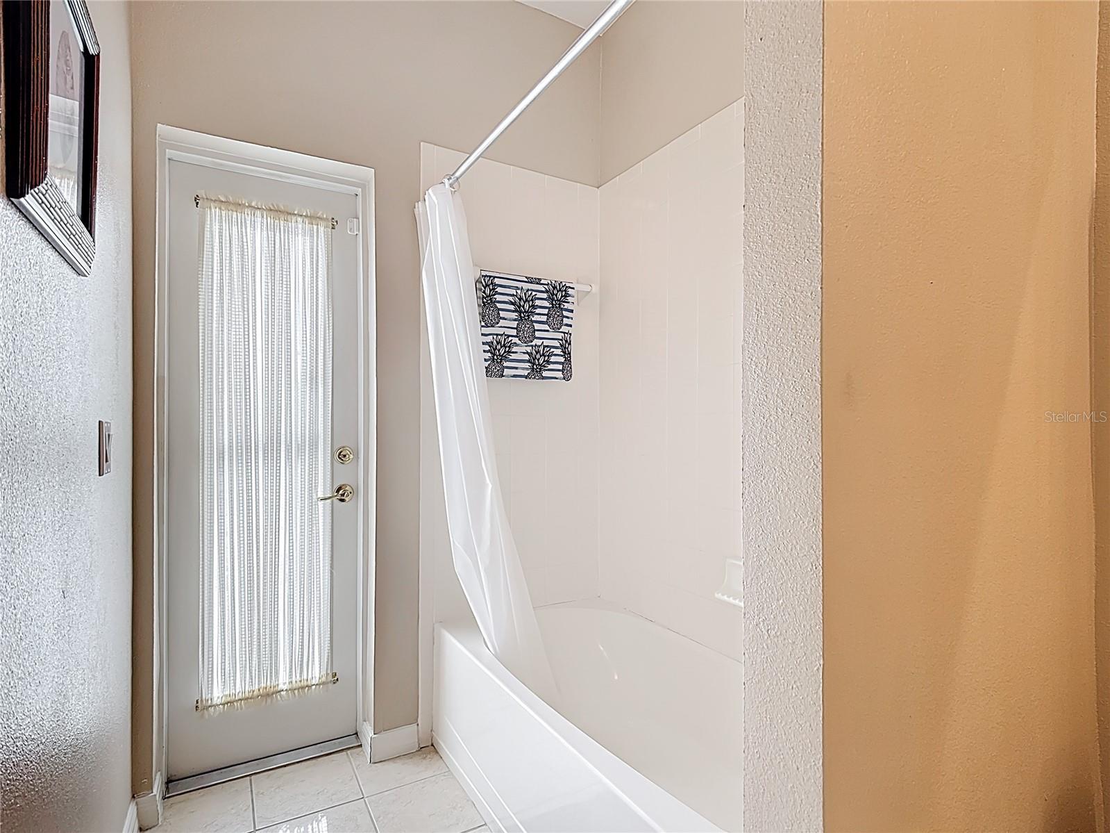 Image 19 of 75 For 3549 Somerset Circle