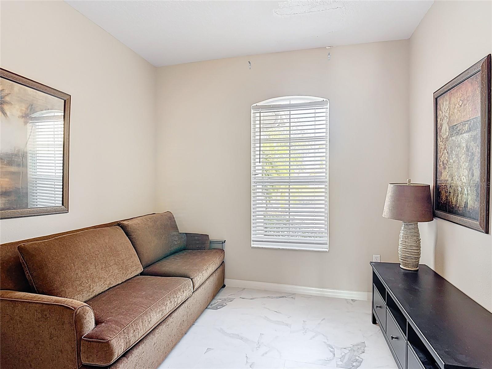 Image 37 of 75 For 3549 Somerset Circle