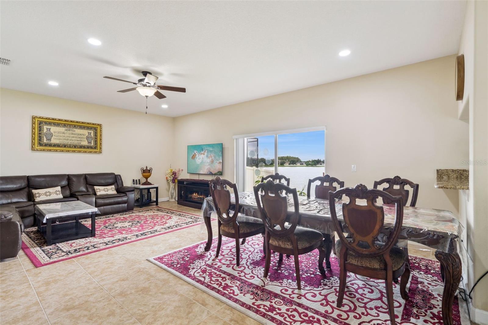 Image 13 of 79 For 3004 Youngford Street