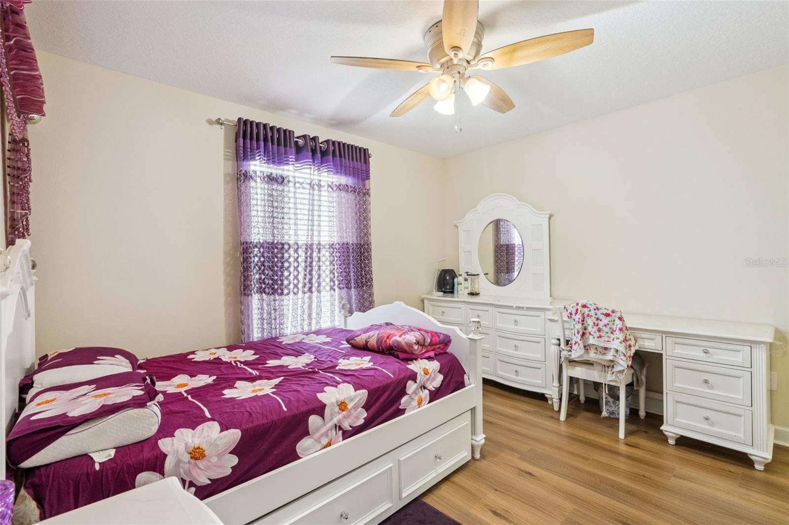 Image 36 of 79 For 3004 Youngford Street