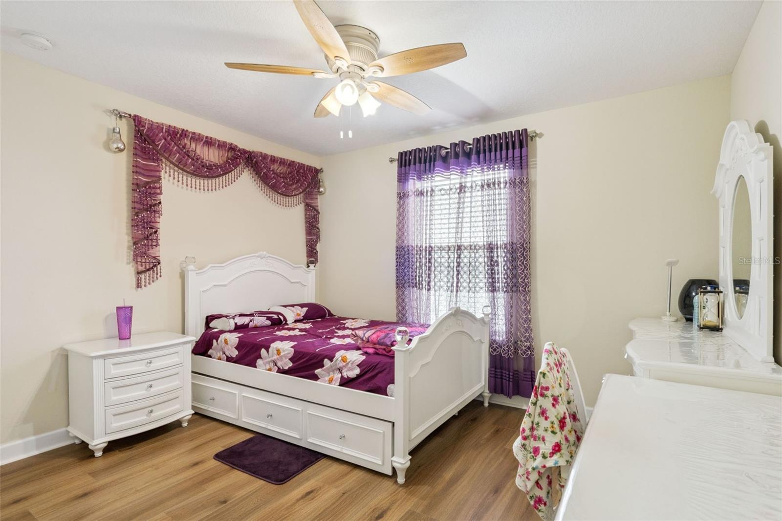 Image 37 of 79 For 3004 Youngford Street