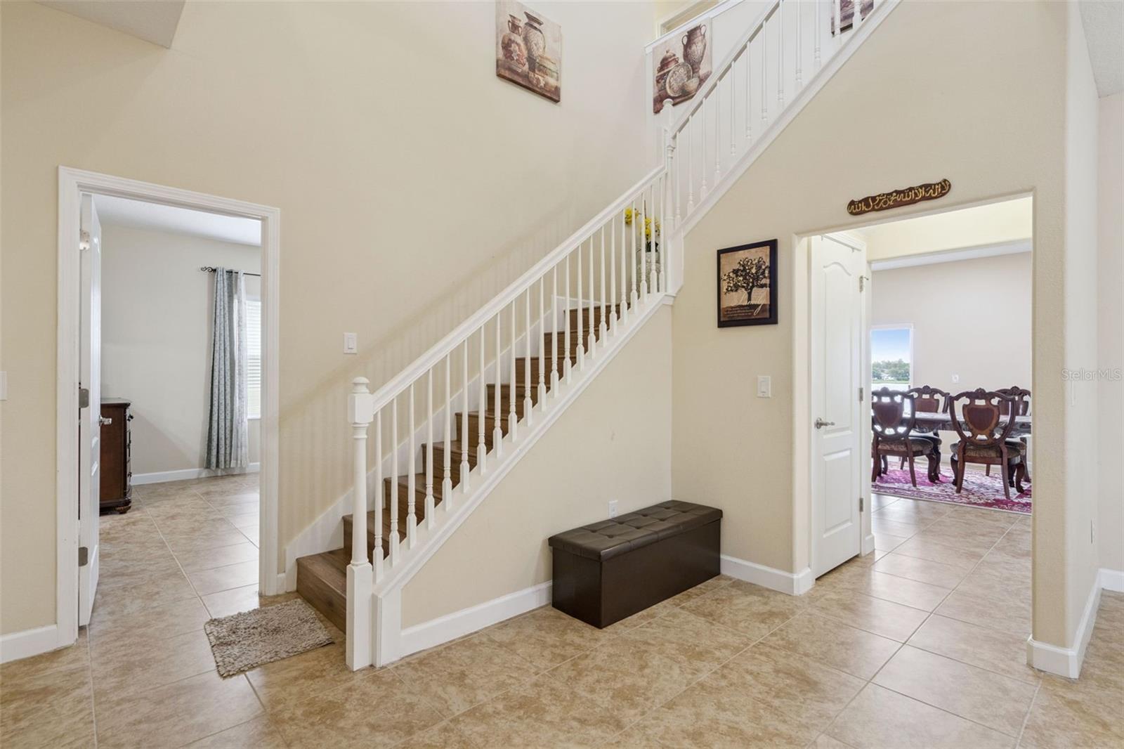 Image 4 of 79 For 3004 Youngford Street