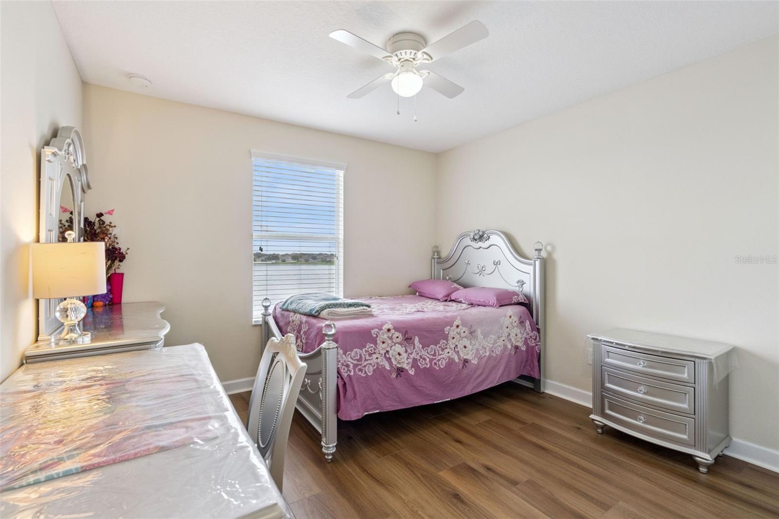 Image 42 of 79 For 3004 Youngford Street