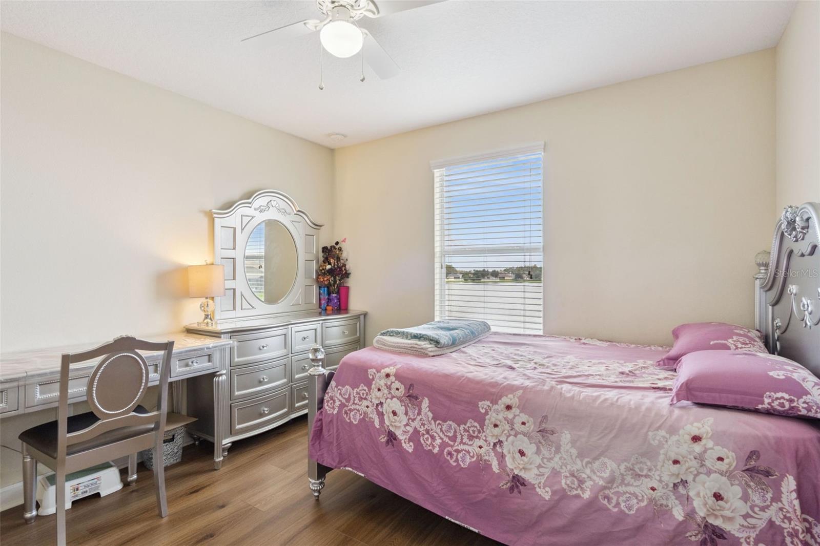 Image 43 of 79 For 3004 Youngford Street