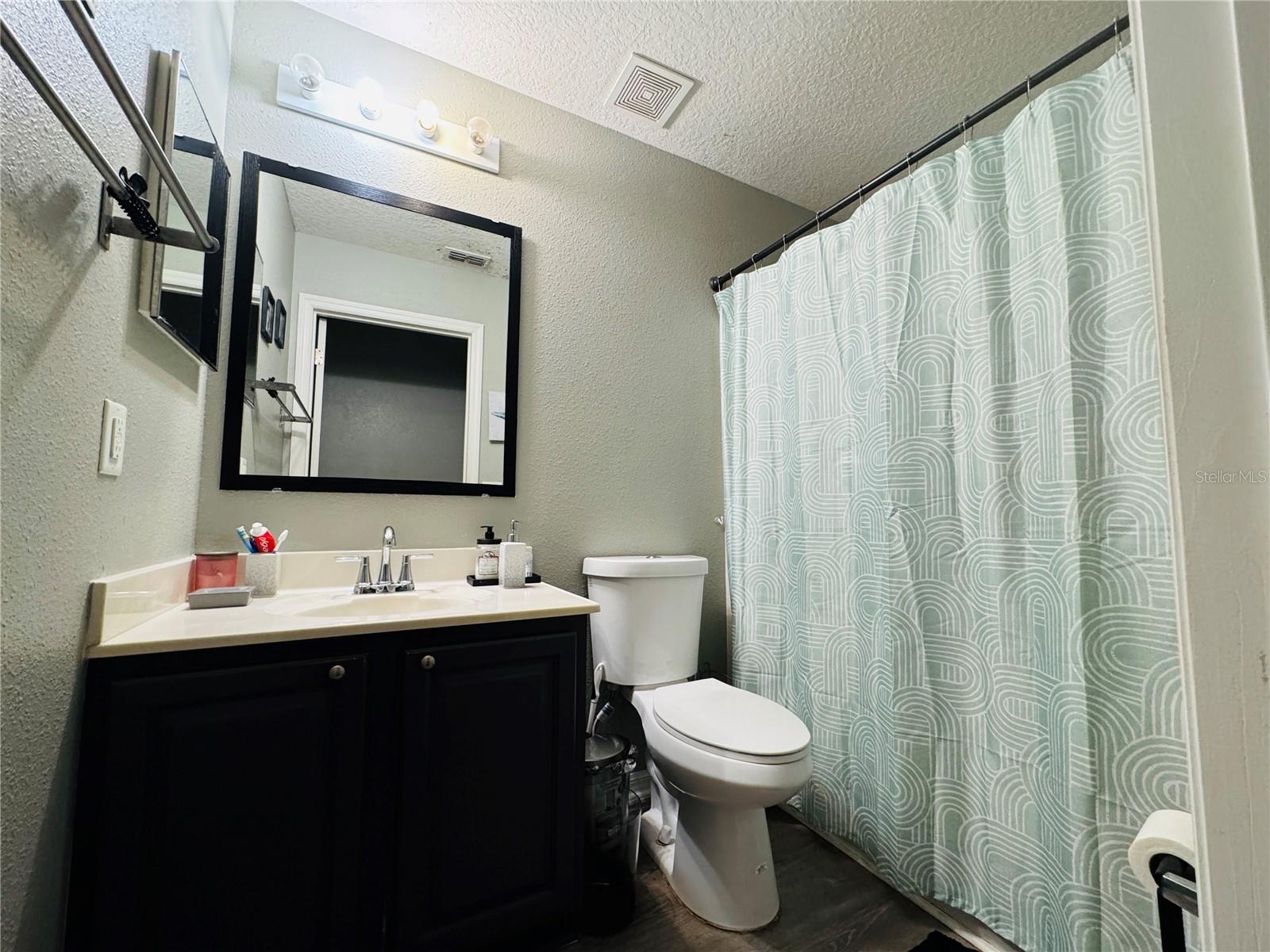 Image 16 of 18 For 5528 Sycamore Canyon Drive
