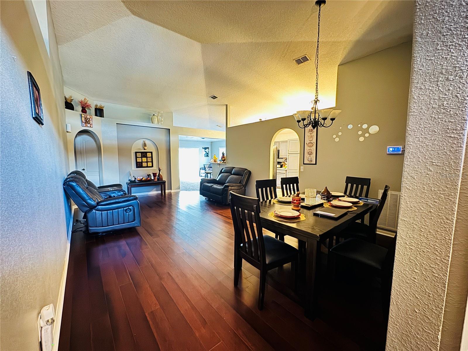 Image 8 of 18 For 5528 Sycamore Canyon Drive