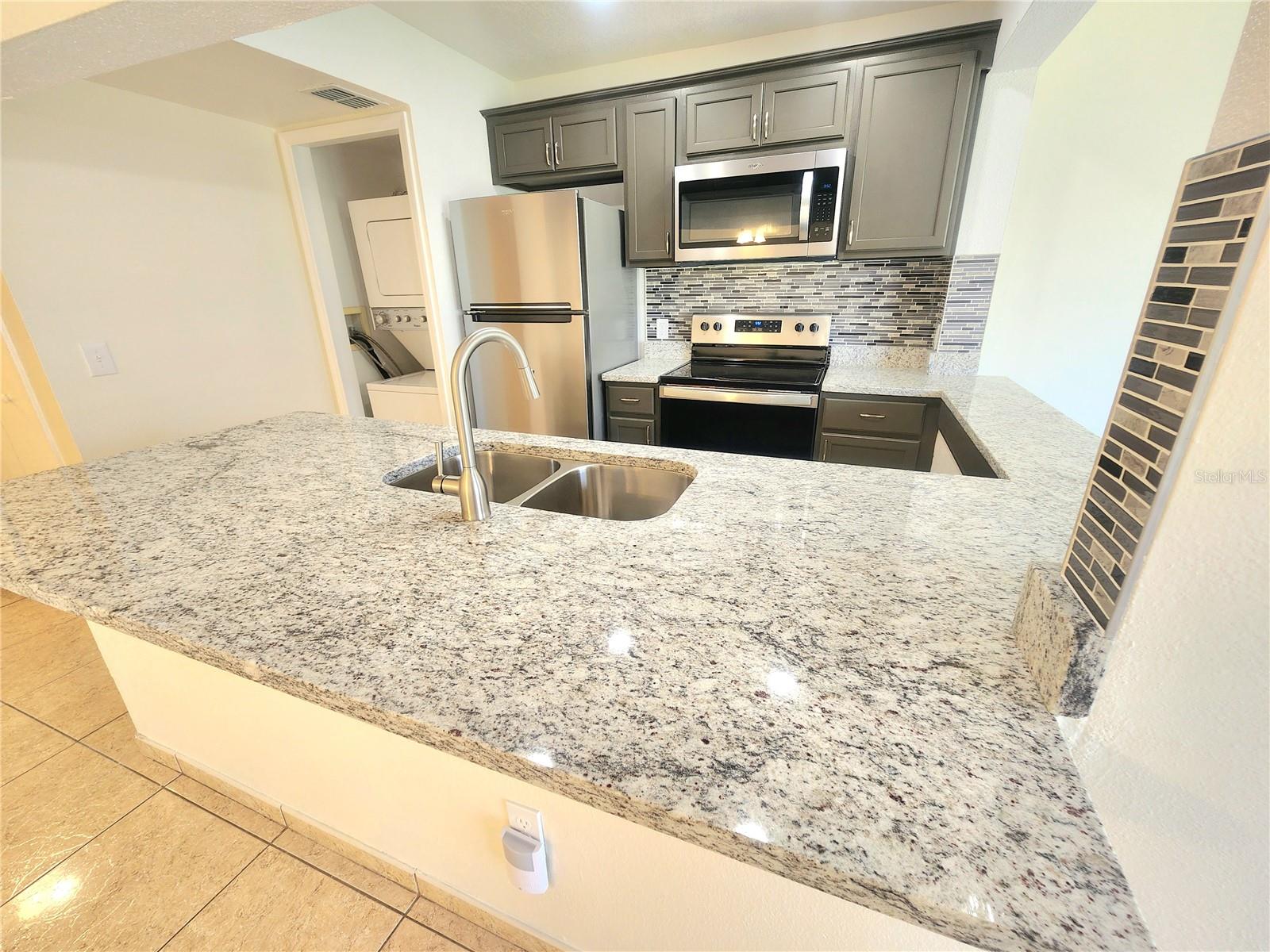 Image 11 of 40 For 221 Caribbean Drive