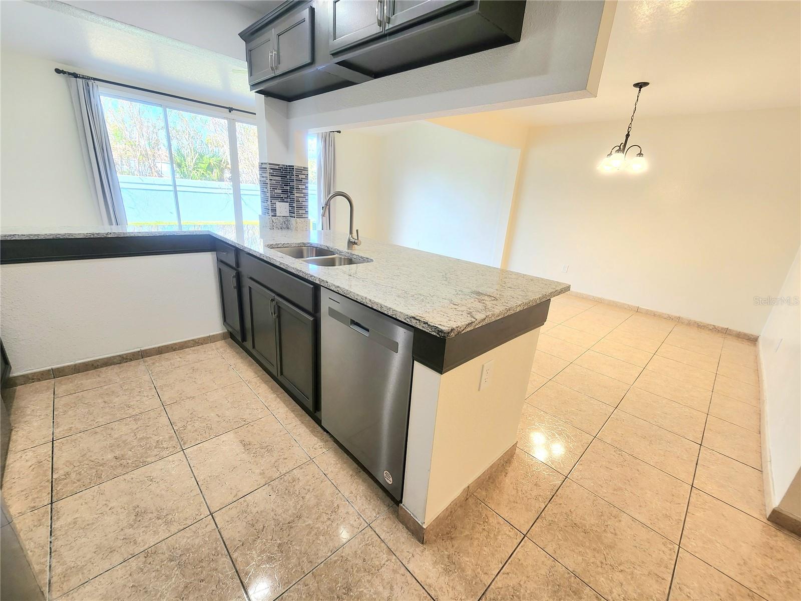 Image 13 of 40 For 221 Caribbean Drive